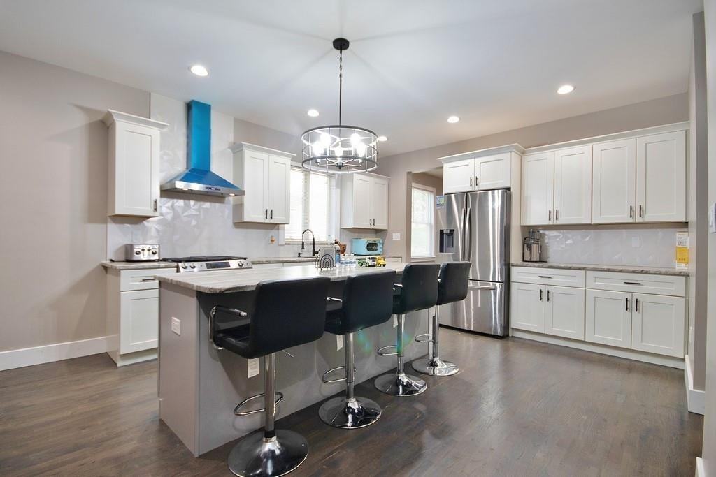 150 Clove Ave - Photo 3 of 34