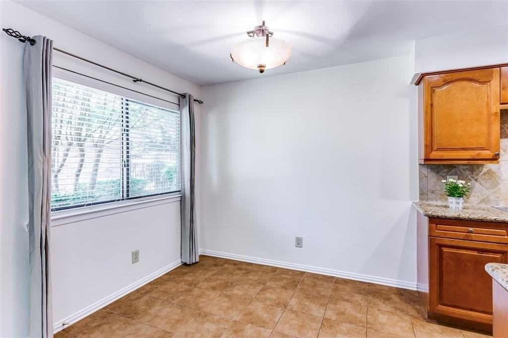 5765 Cedar Creek Dr - Photo 4 of 13