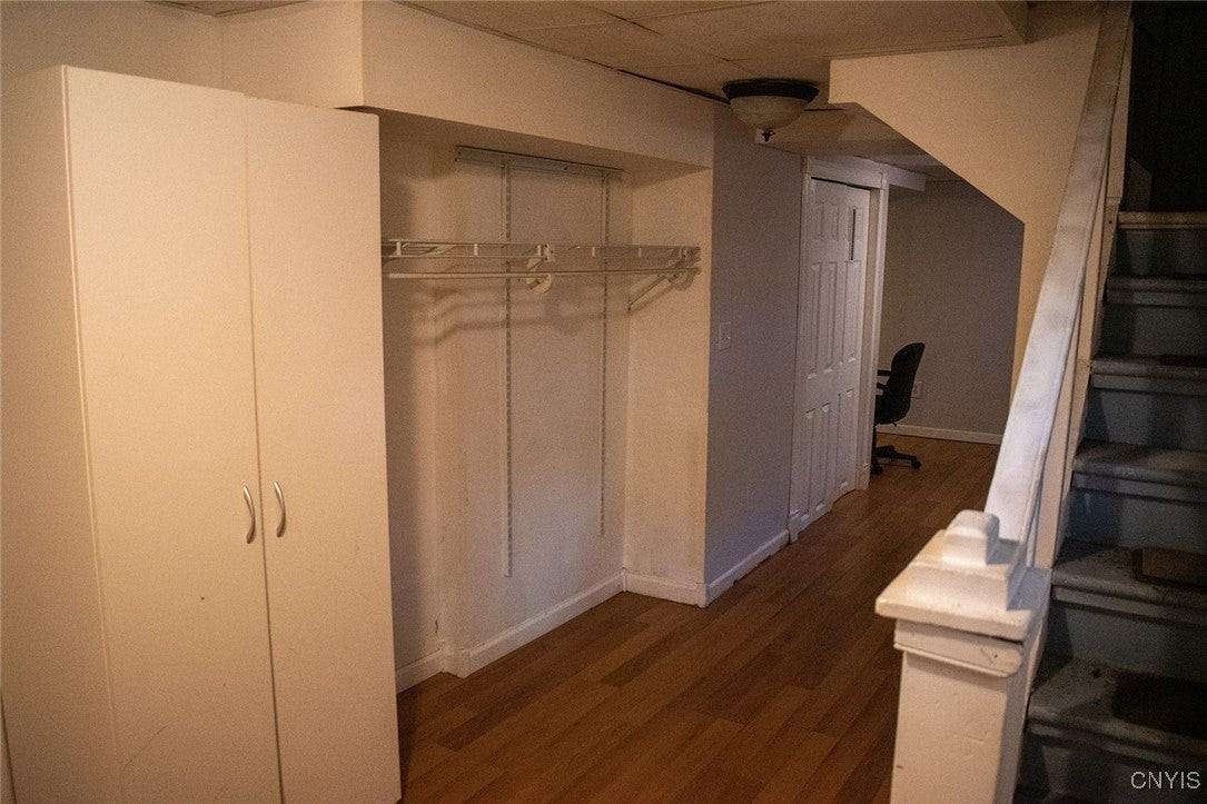 544 Clarendon St - Photo 5 of 22