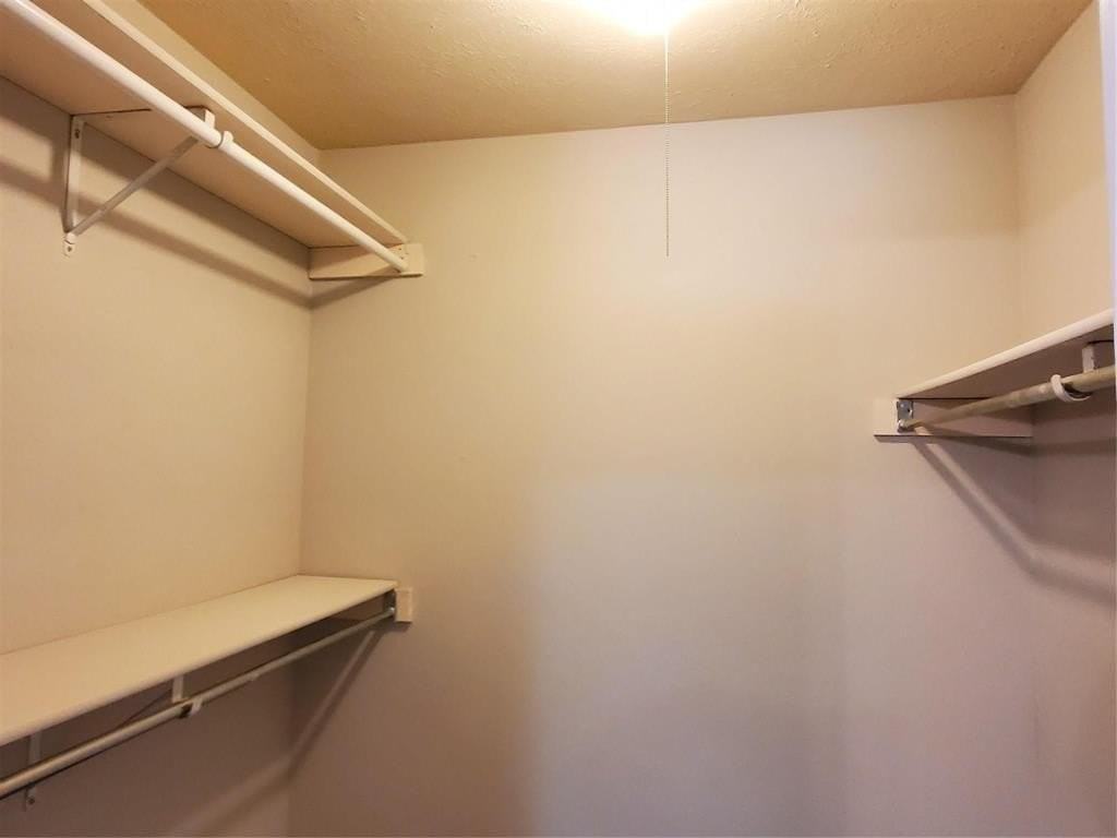 724 Meadow Mead Dr - Photo 7 of 15