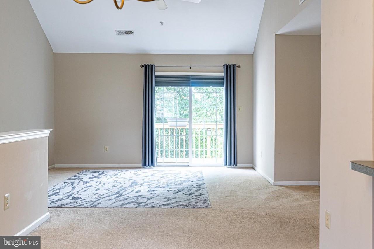 127 Horseshoe Dr - Photo 3 of 18