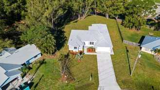 419 Sw Namoit Pl - Photo 1 of 1