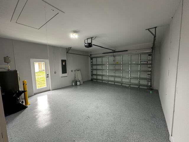 419 Sw Namoit Pl - Photo 7 of 35