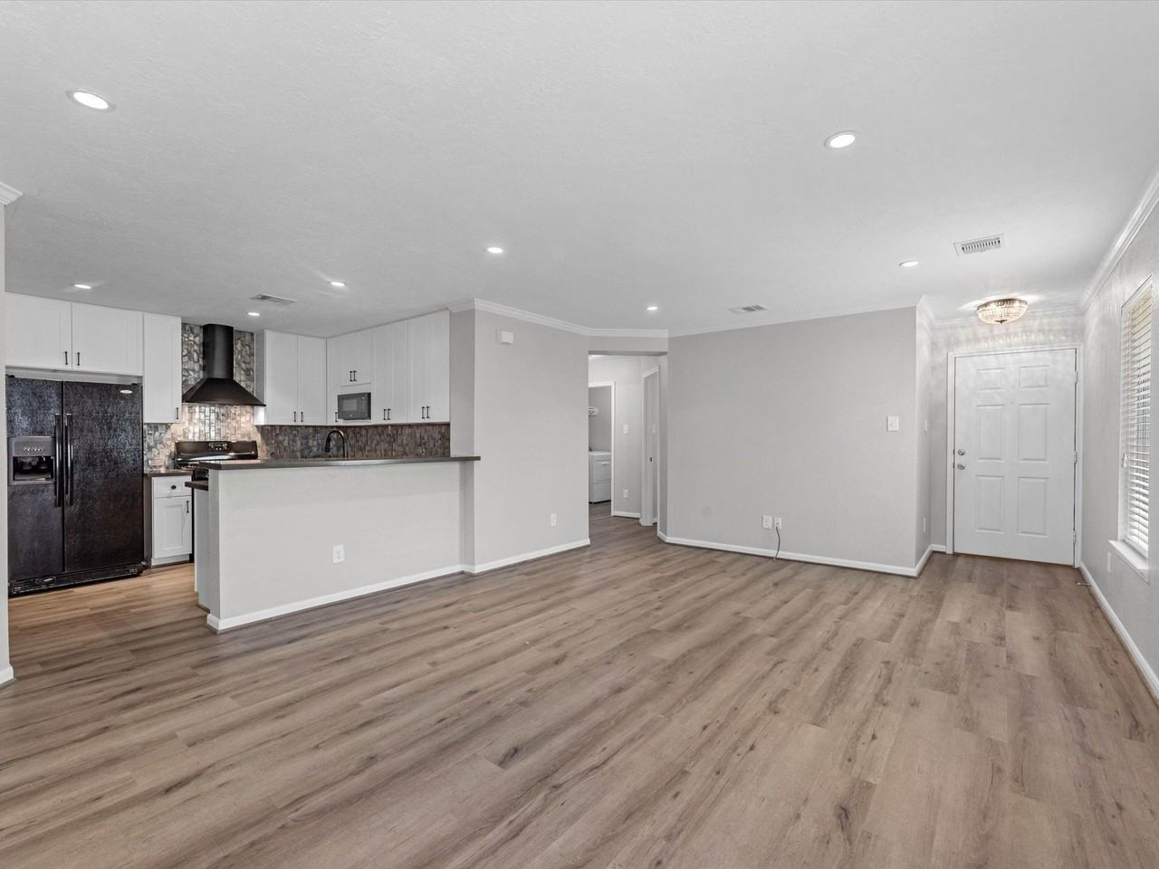 16010 Sweetwater Fields Ln - Photo 3 of 21