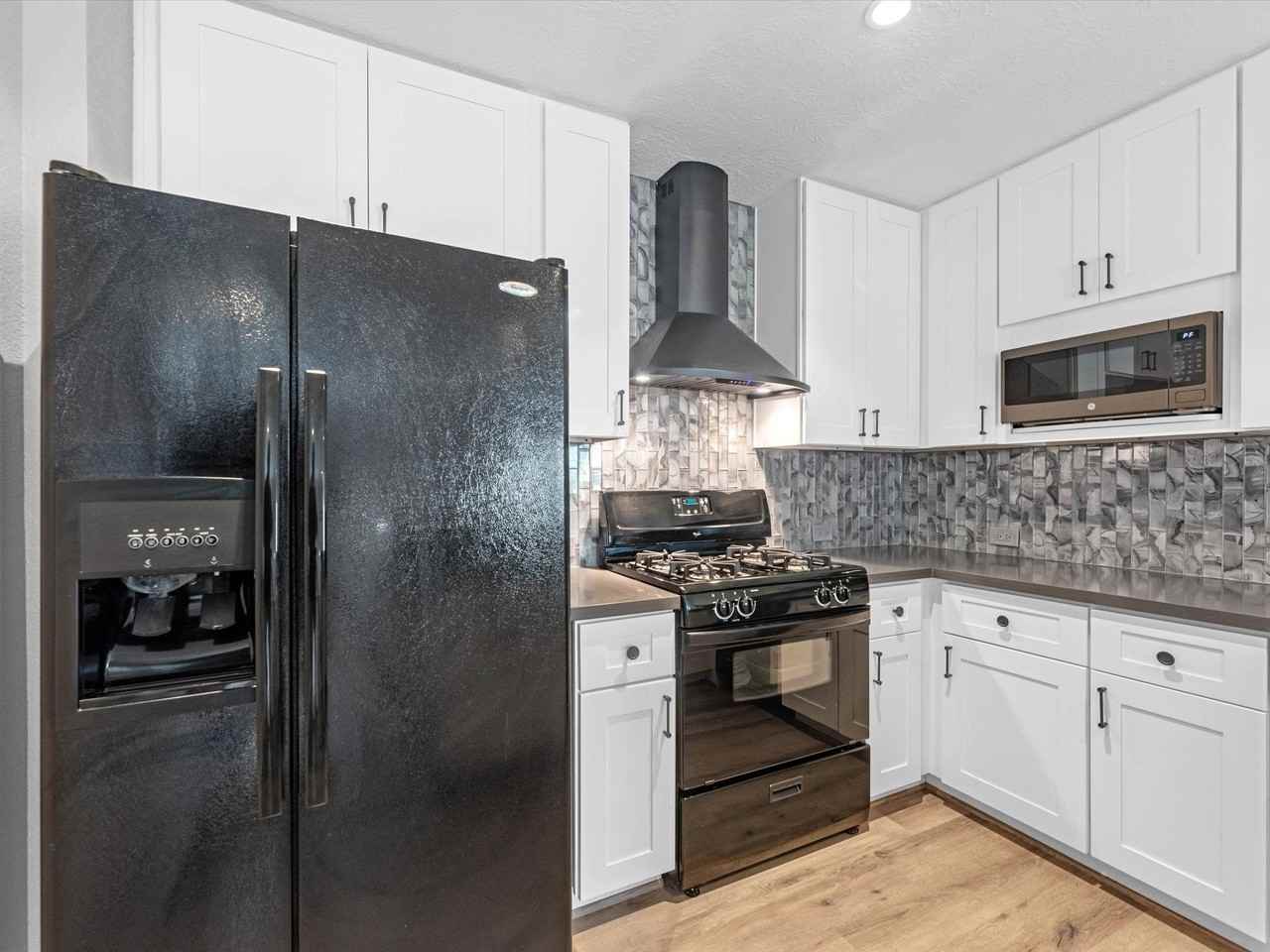 16010 Sweetwater Fields Ln - Photo 6 of 21