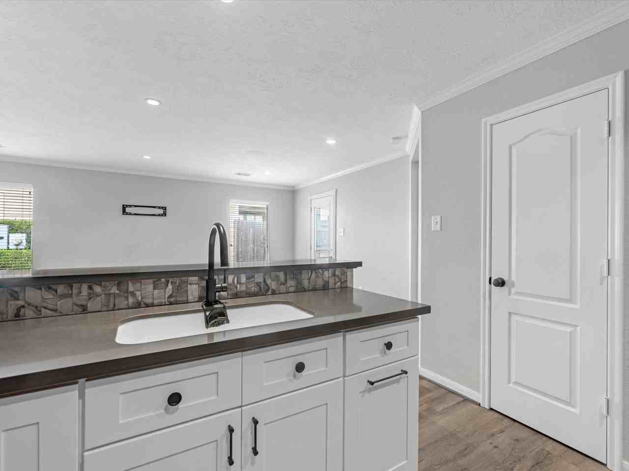 16010 Sweetwater Fields Ln - Photo 7 of 21