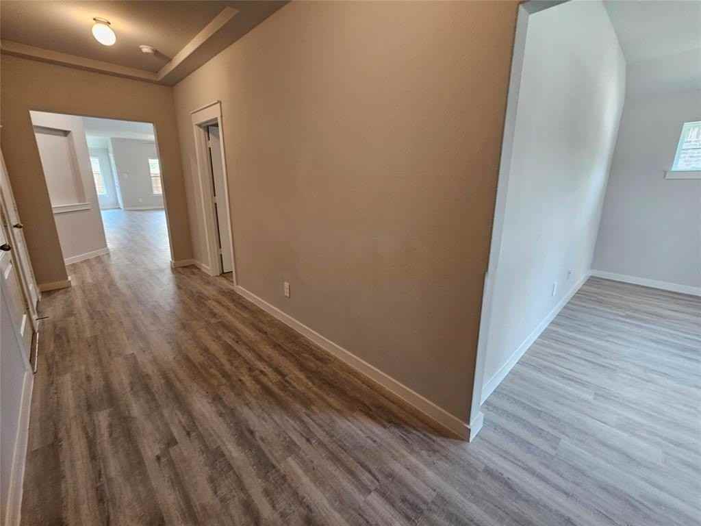 2528 Moser Ln - Photo 5 of 38