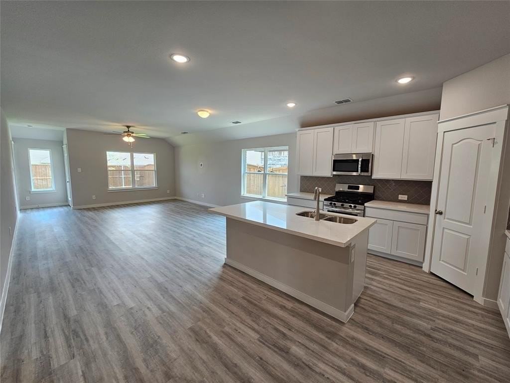 2528 Moser Ln - Photo 4 of 38