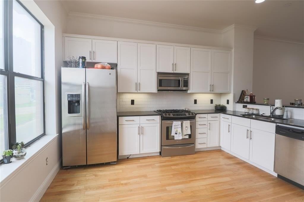 708 Skyline Bluff Ct - Photo 5 of 25