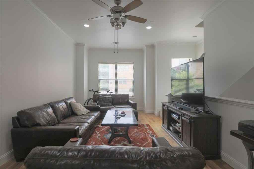 708 Skyline Bluff Ct - Photo 7 of 25