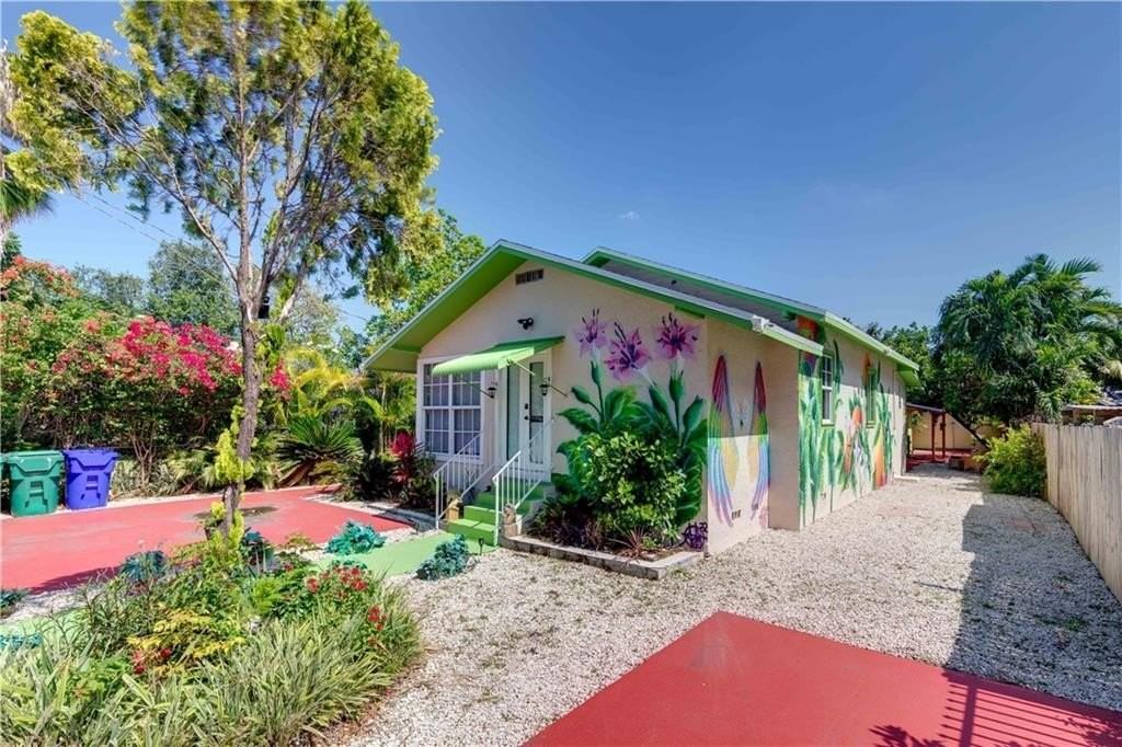 1870 Nw 19th St - Photo 2 of 25