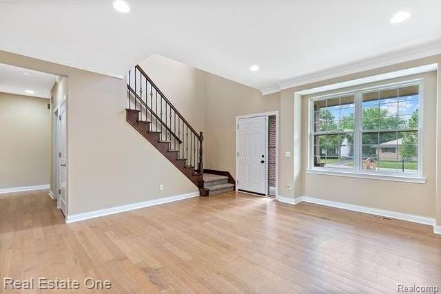 68 Biltmore Dr - Photo 2 of 42