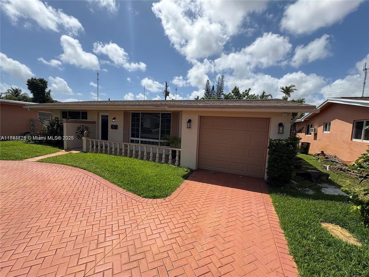 6612 Dahlia Dr - Photo 2 of 8