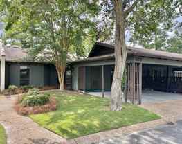 323 Oak Center Pl - Photo 1 of 1