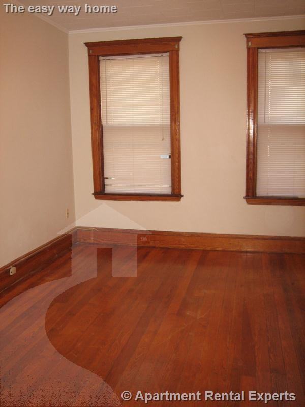 110 Sharon St #3 - Photo 6 of 9