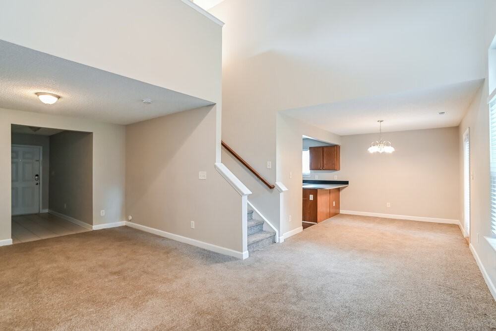 604 Overlook Rd - Photo 5 of 17