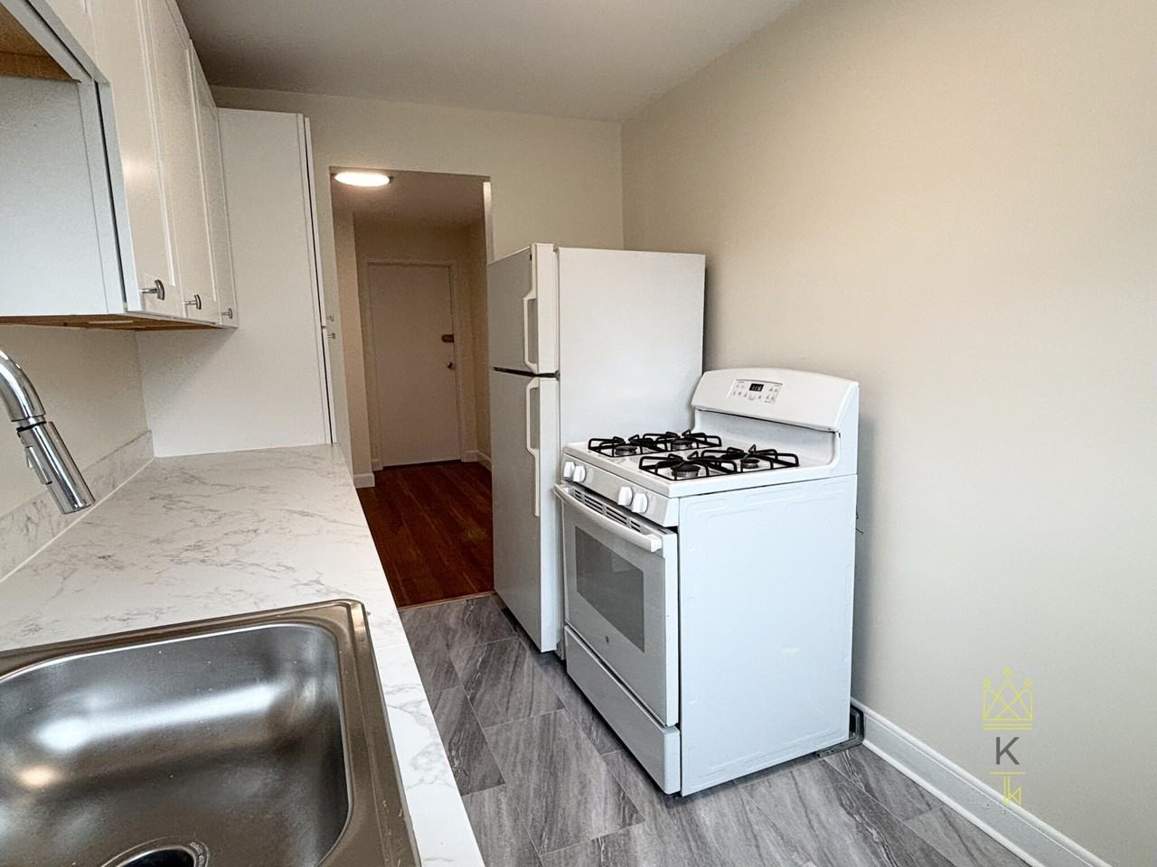 49 Broadway #9 - Photo 3 of 13