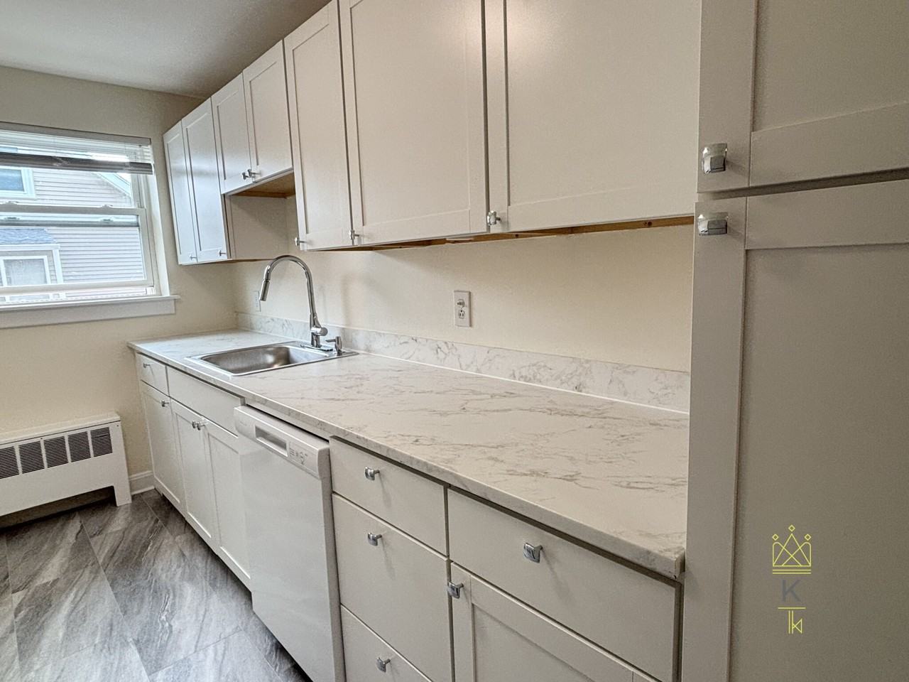 49 Broadway #9 - Photo 4 of 13