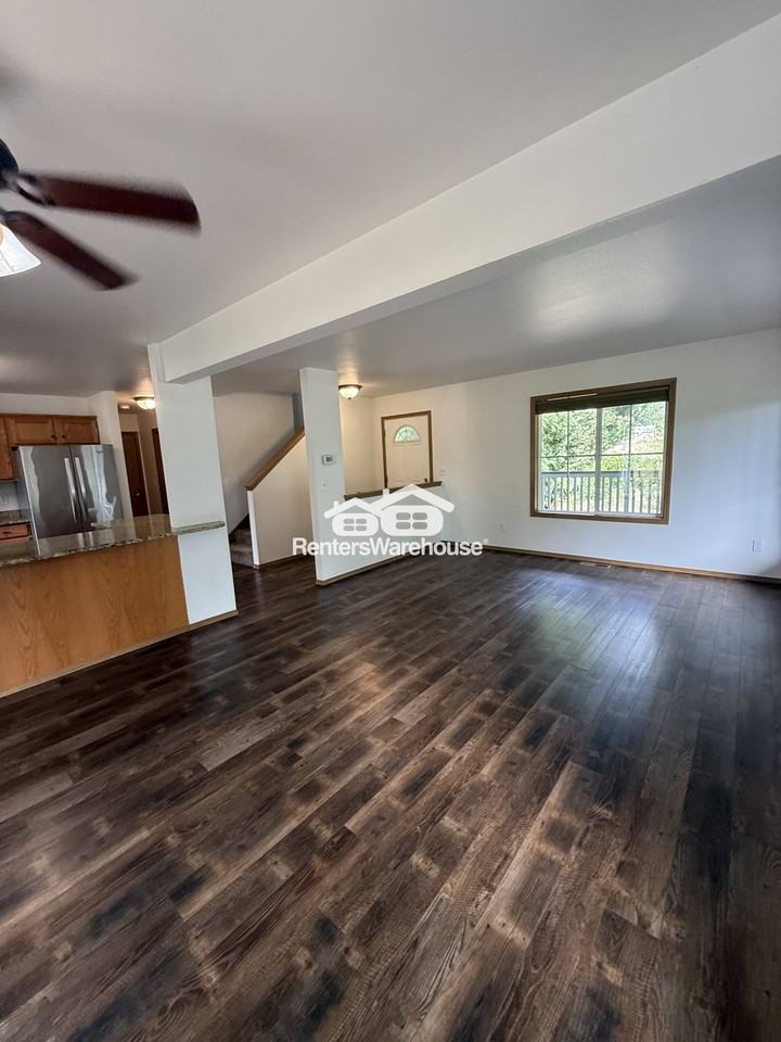 12303 Koeppen Rd Se - Photo 3 of 24