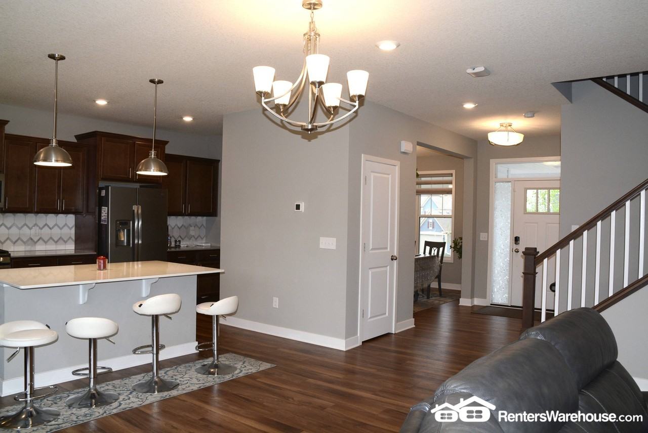 1226 Maple Ln - Photo 2 of 28