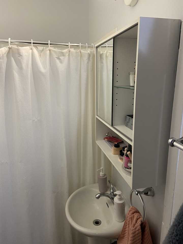 188 Cambridges Street North, Unit 2 - Photo 6 of 9