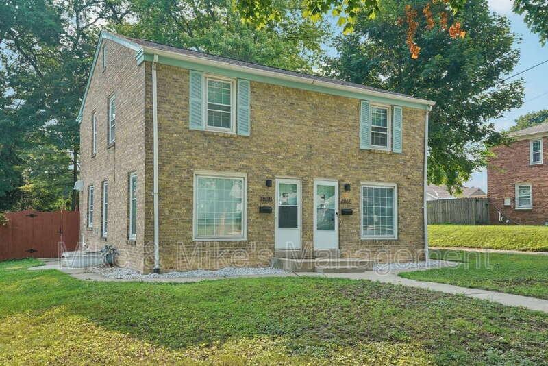3860 S Brust Ave - Photo 5 of 35