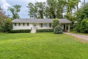 featured image of 2438 Apricot Ln