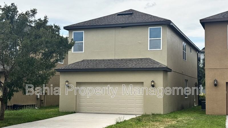 13833 Bridgewater Crossings Boulevard - Photo 3 of 27