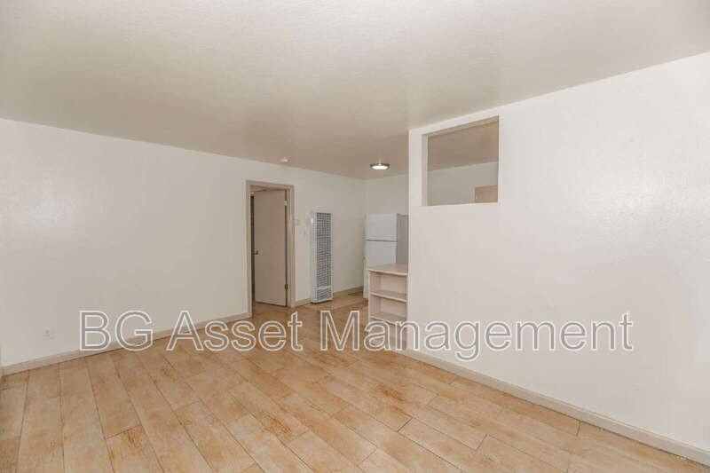 728 Darina Ave #9 - Photo 4 of 12