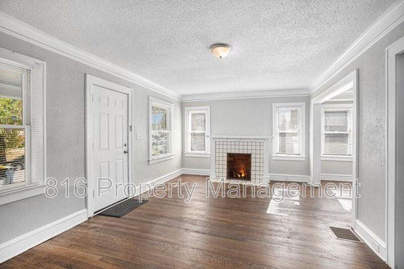2922 Bales Ave - Photo 2 of 15