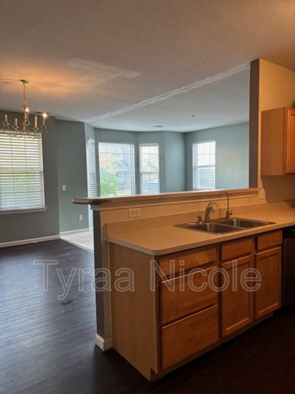 28825 Cullen Dr - Photo 3 of 44