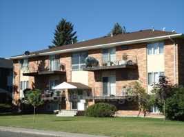 featured image of 805 W Villard St
