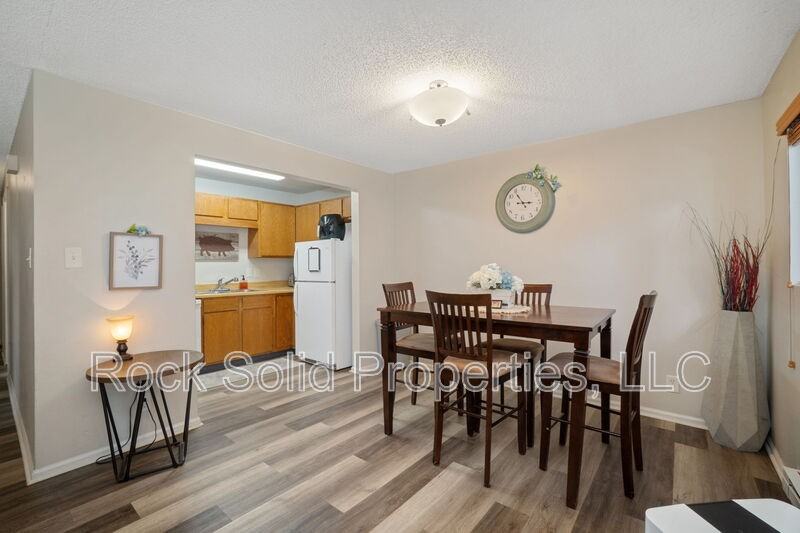 714 Dell Range Blvd - Photo 3 of 20