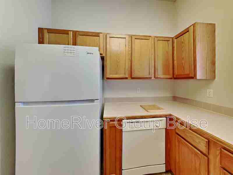 745 N Abernathy Way - Photo 5 of 19