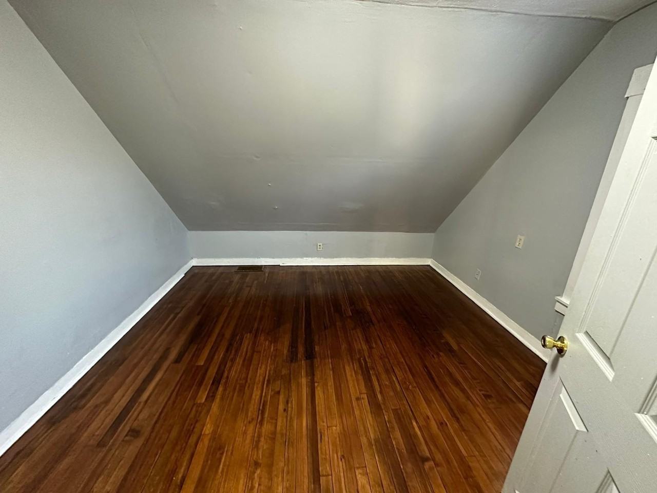 541 Orchard St #3rdFL - Photo 2 of 13