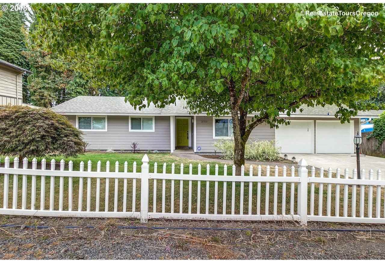 3996 Se Willamette Dr - Photo 3 of 40