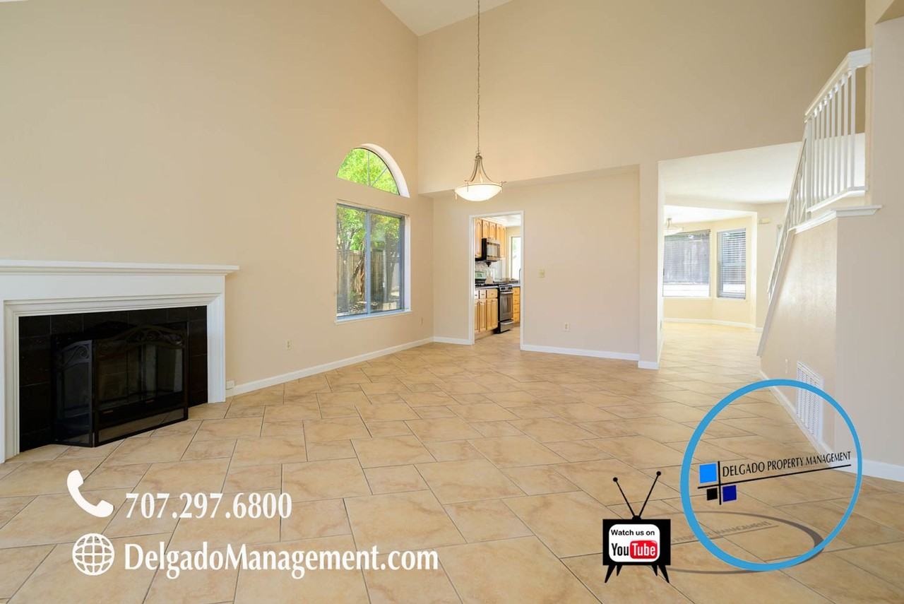 178 Humphrey Ln - Photo 3 of 42