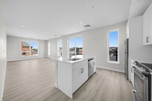157 Chestnut St #404 - Photo 1 of 1