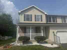 featured image of 384 Oneida Dr