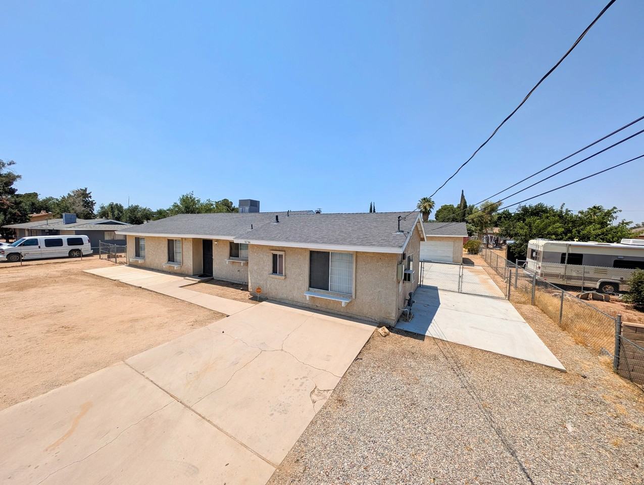 10784 Lincoln Avenue - Photo 2 of 41