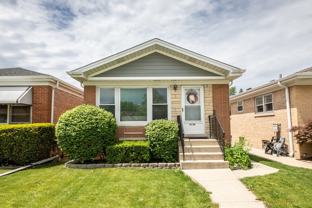 6136 N Nagle Ave - Photo 1 of 1