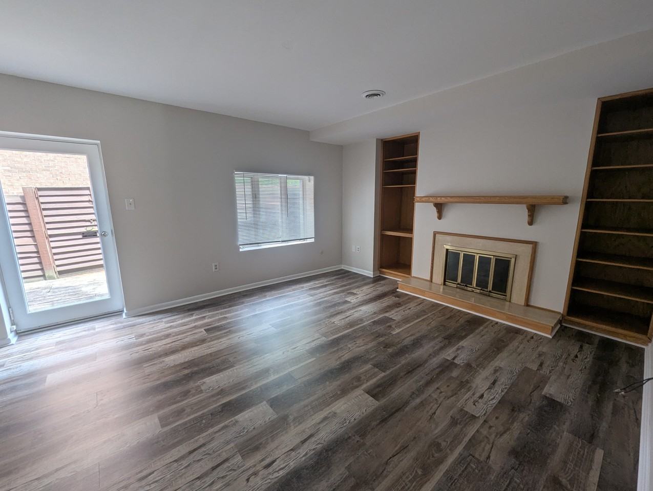 505 N Neville St - Photo 2 of 35