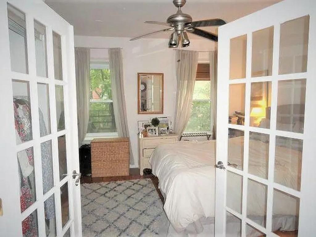 229 W 16th St #2D - Photo 3 of 8