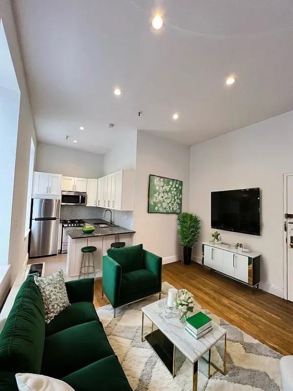 66 Pearl St #209C - Photo 2 of 10