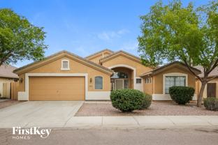8638 W Apache St - Photo 1 of 1