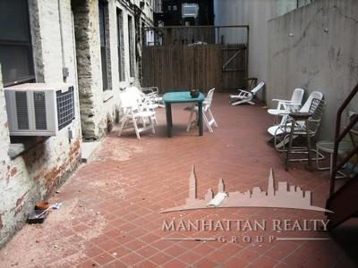 E 18th St #LA - Photo 2 of 7