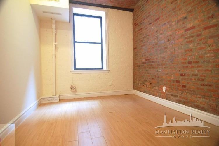 E 18th St #LA - Photo 3 of 7