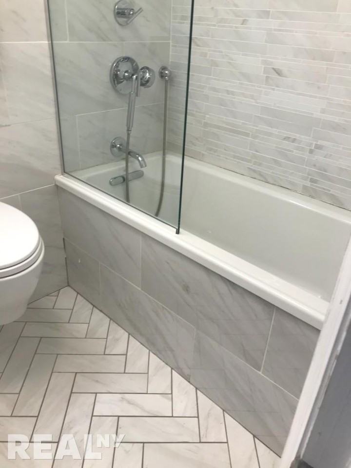 E 86th St #15GW - Photo 6 of 8