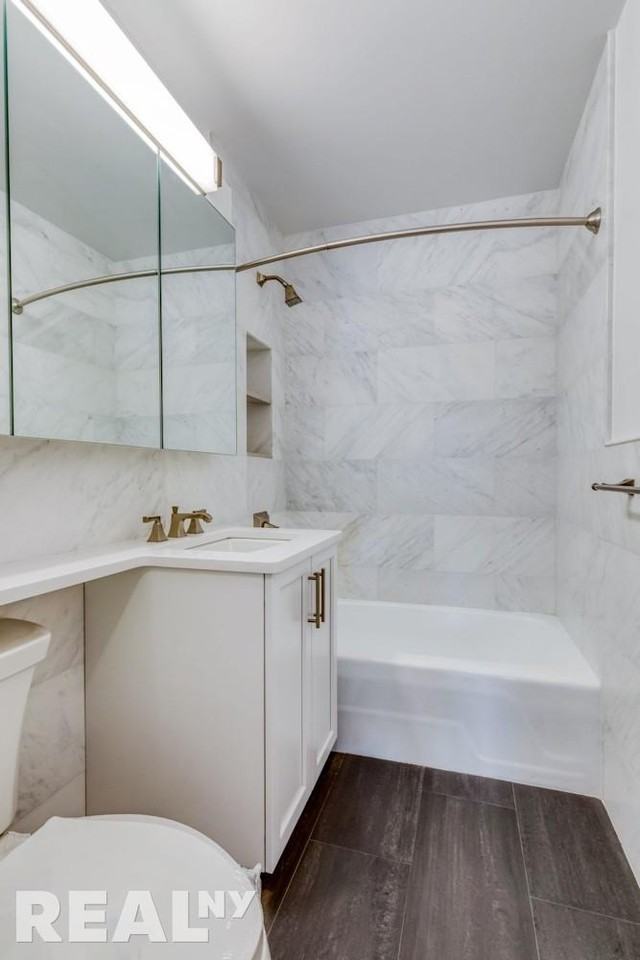 W 64th St #24J - Photo 4 of 13