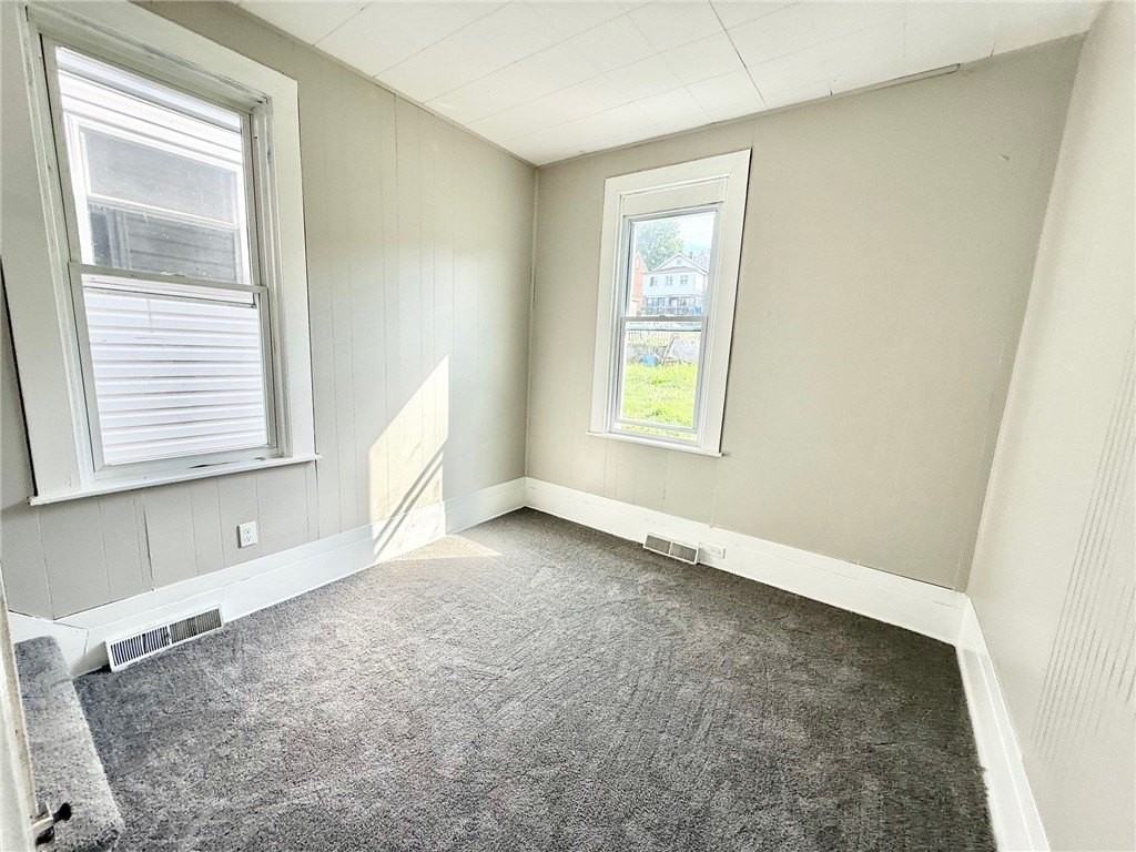 419 N 4th St - Photo 5 of 10